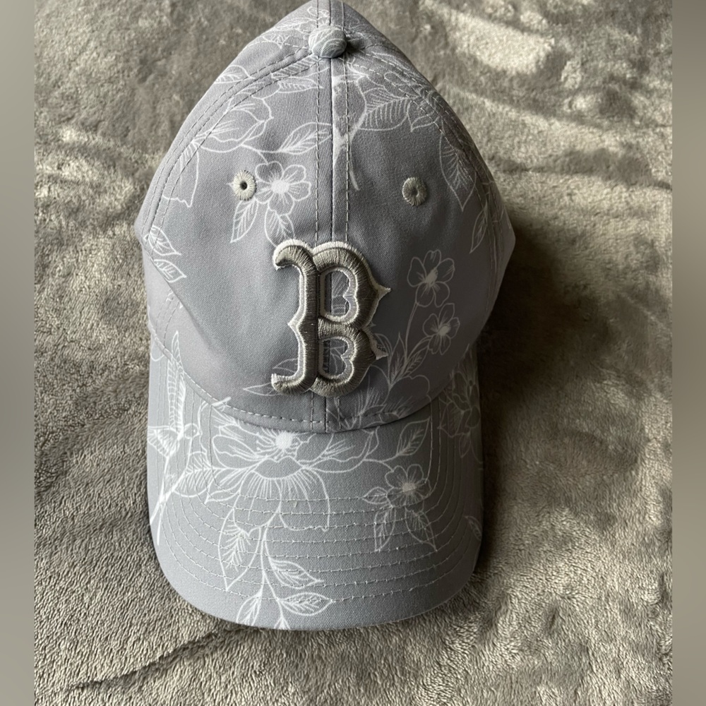 Like new Boston Red Sox hat